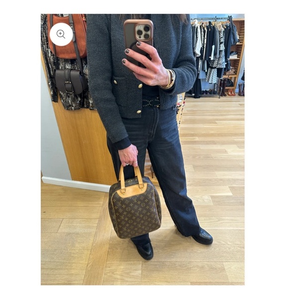 LOUIS VUITTON LV Excursion HandBag Monogram with Dustbag and COA. - Picture 7 of 17